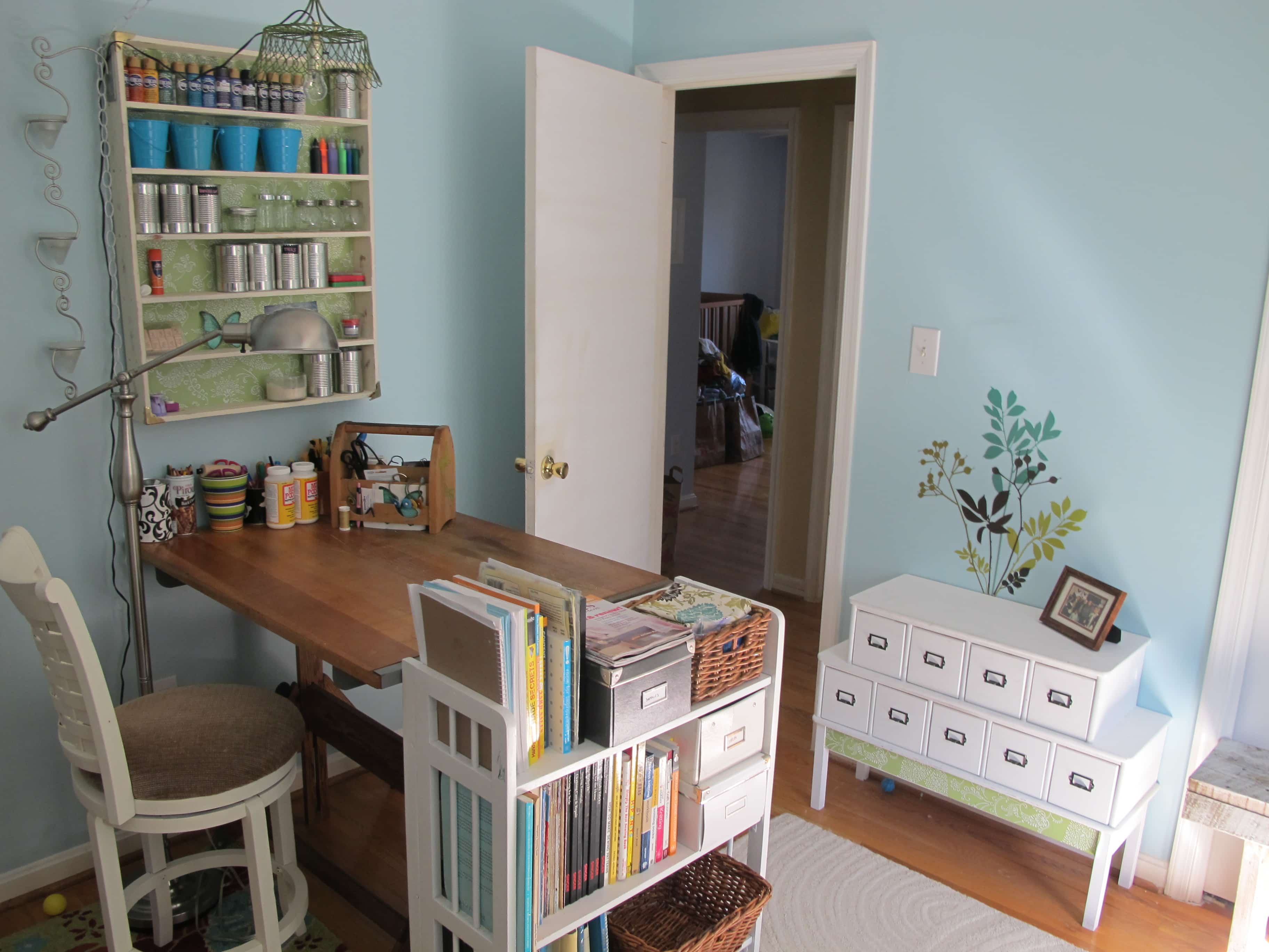 How to Pull Together a Thrifted Craft Room