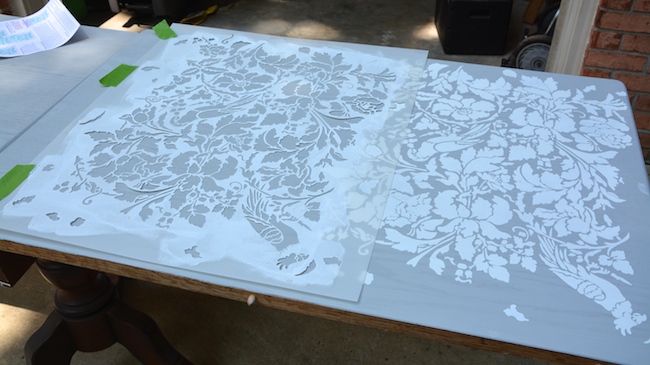 How to cut a table in half - Paris Gray table with white stenciling. - Thrift Diving