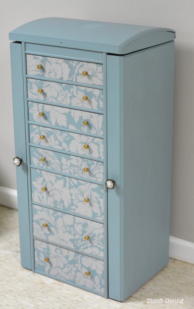 Make a DIY Tool Chest From an Old Jewelry Box_0119