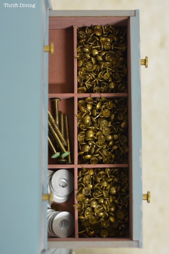 Make a DIY Tool Chest From an Old Jewelry Box_0126