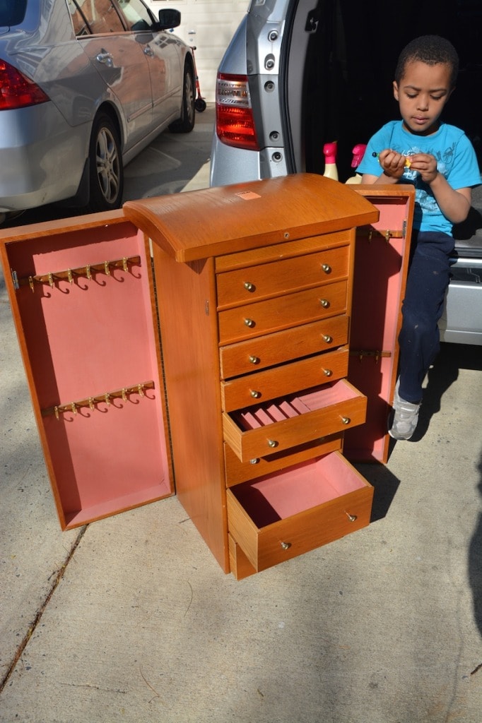 Turn a Jewelry Box into a Tool Chest_7404