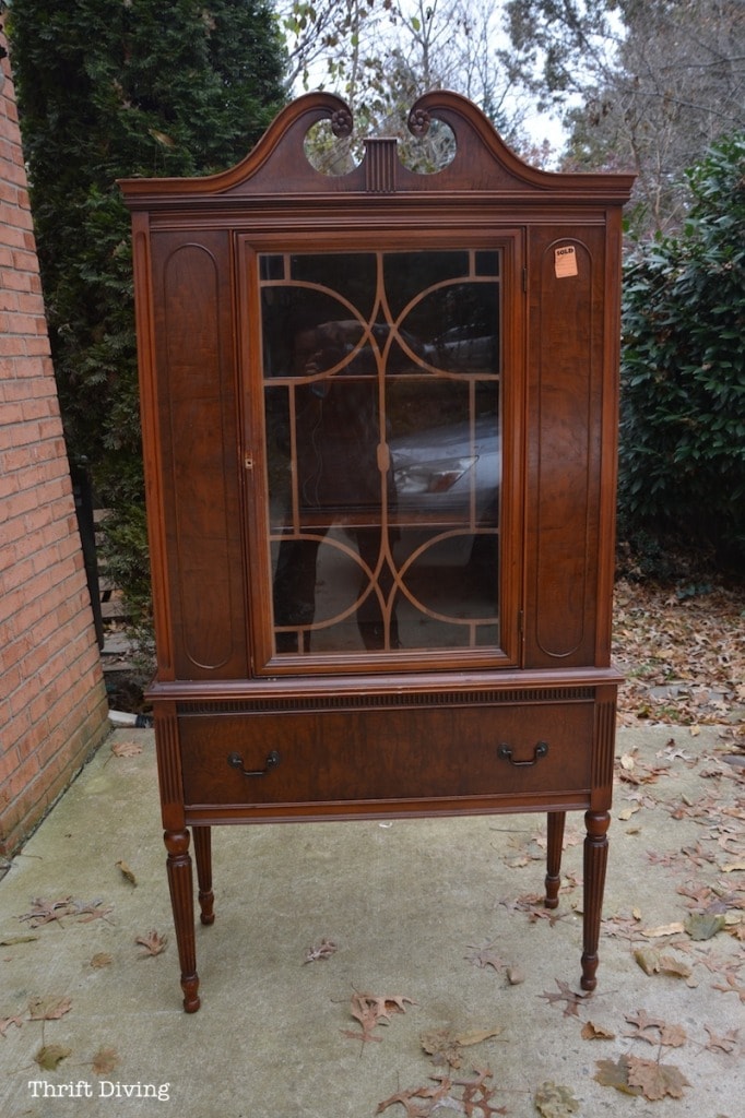 China Cabinet Makeover - Dark brown wooden vintage china cabinet before it was painted. - Thrift Diving