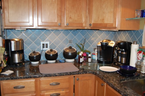 Counter top with 3 coffee makers