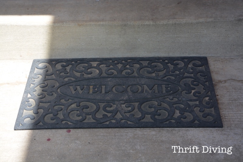 How to Paint a Custom Welcome Mat - BEFORE -Yes, rubber welcome mats CAN be painted! - Thrift Diving