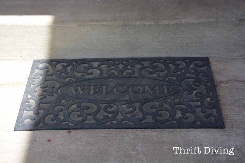 How to Paint a Recycled Rubber Outdoor Mat