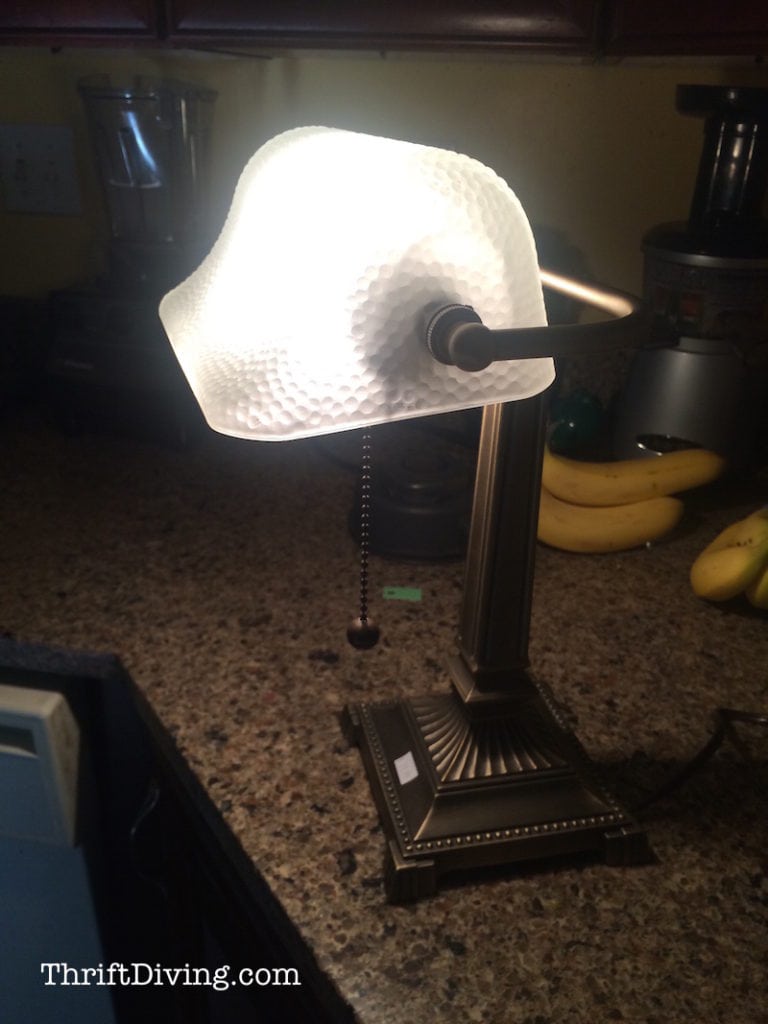 Best Thrift Stores in Maryland - ThriftDiving.com -desk lamp