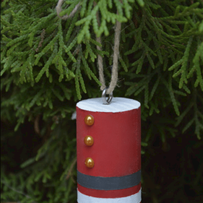 Easy DIY Wooden Christmas Ornaments For Your Tree