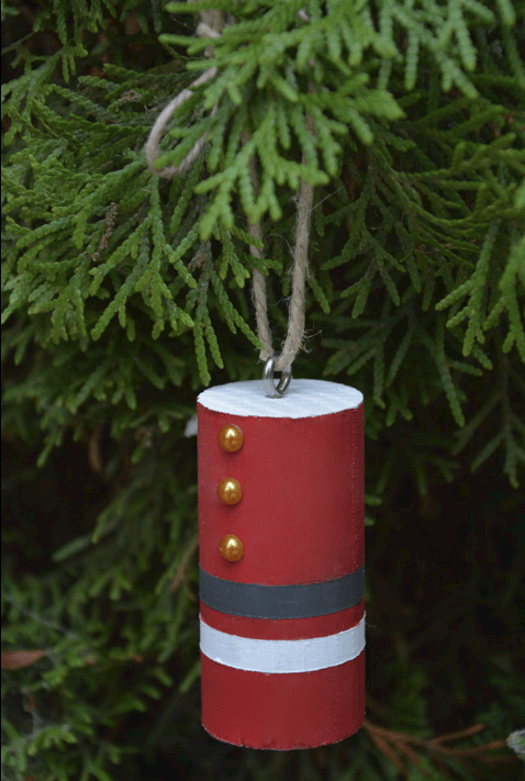 Easy DIY Wooden Christmas Ornaments For Your Tree