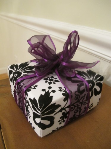 How to make a gift box out of scrapbook paper