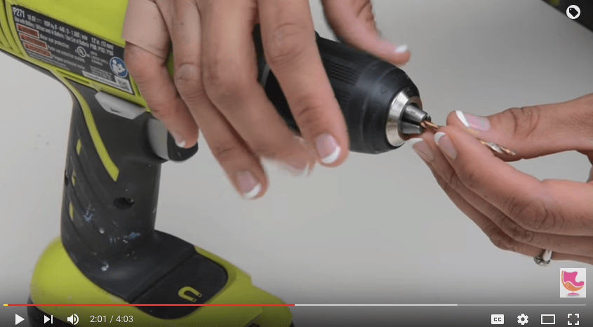 How to Use a Power Drill - Tightening the Chuck