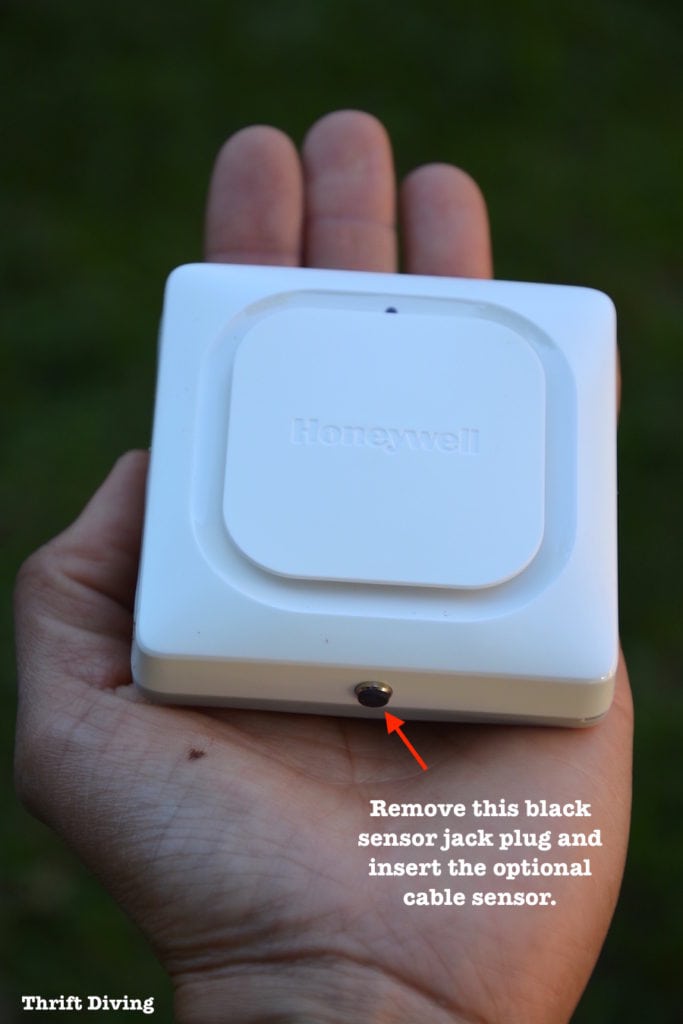 Lyric™ Wi-Fi Water Leak and Freeze Detector Review - Optional sensor cable port. - Thrift Diving