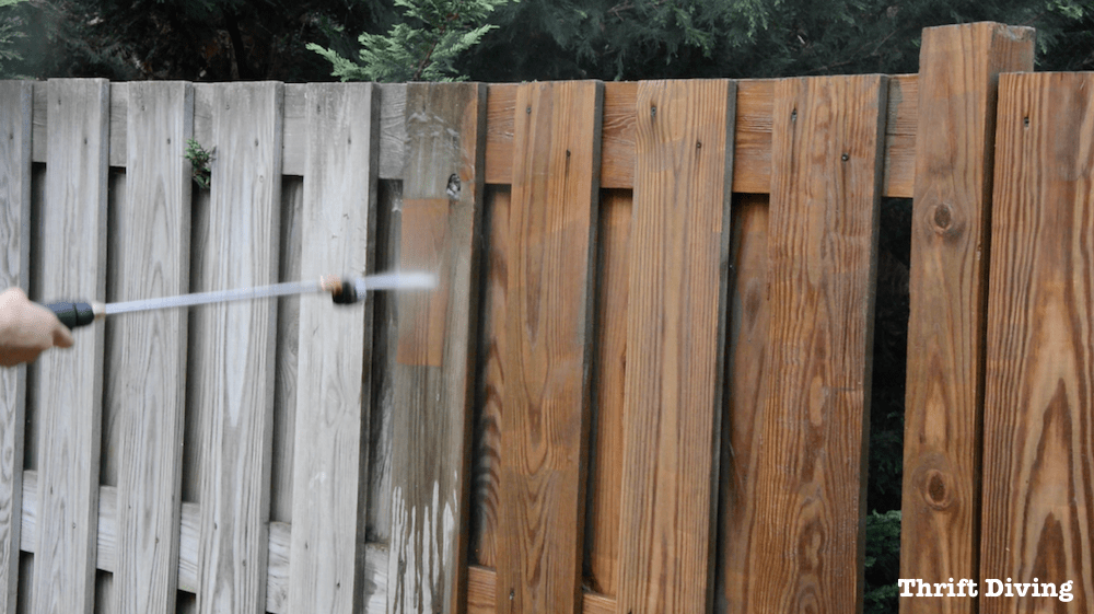 How to Use a Pressure Washer - Pressure washing a fence. - Thrift Diving