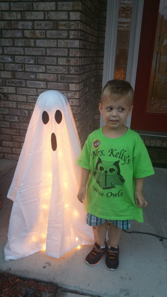 How to Make Halloween Ghost Lights For Your Front Porch - Under three feet. - Thrift Diving