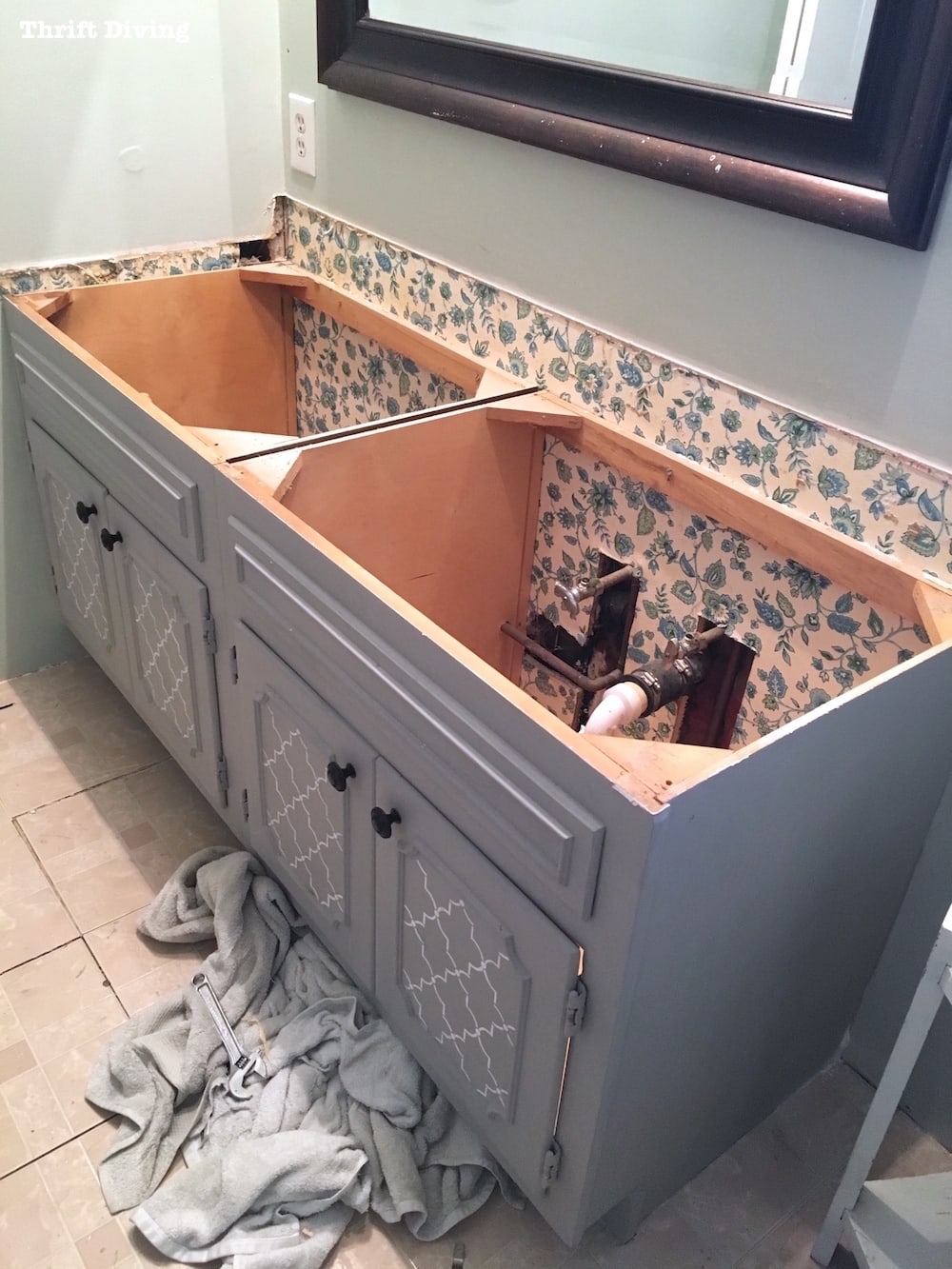 How-to-Remove-a-Bathroom-Vanity-Thrift-Diving57