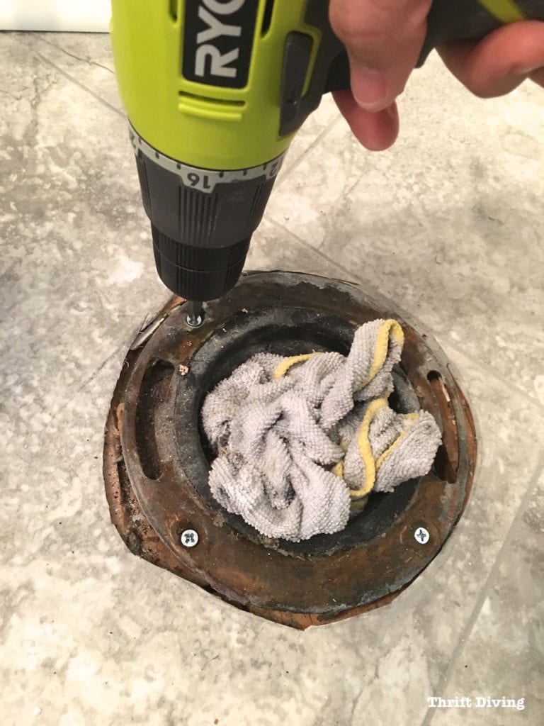How to install a toilet yourself. Stop paying for plumbers - Replace worn screws in the flange if the flange is look. - Thrift Diving