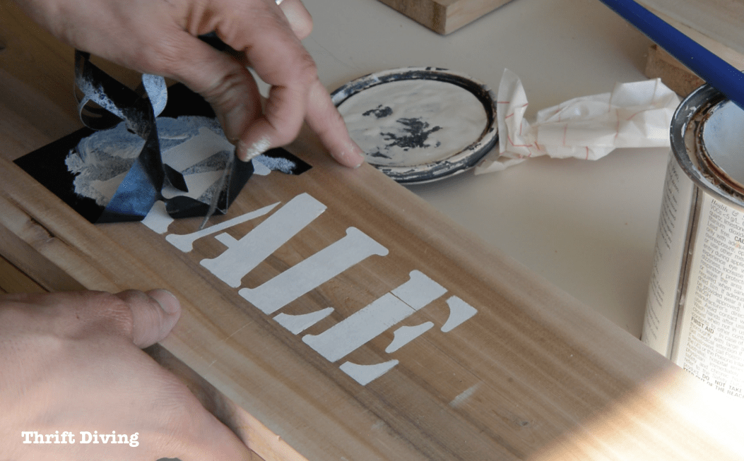 Stenciling on Hanging Garden Planters - Thrift Diving