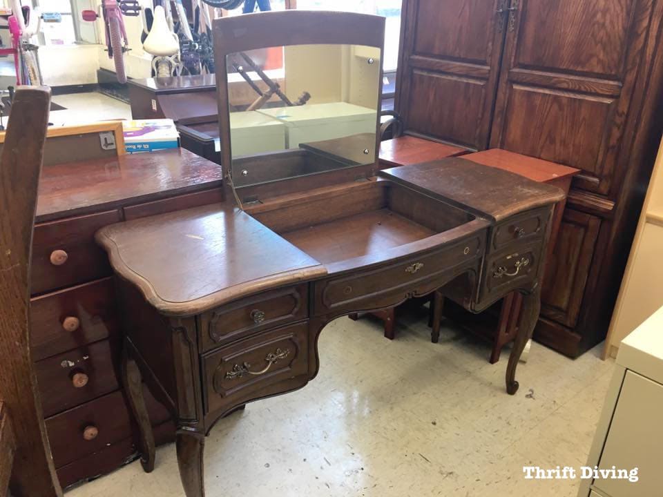 French Provincial Vanity From the Thrift Store - Thrift Diving