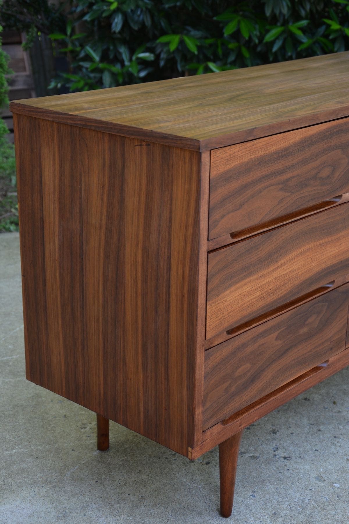 When Should You NOT Paint Wood Furniture - Mid century modern dresser gets stripped with gorgeous grain. - Thrift Diving