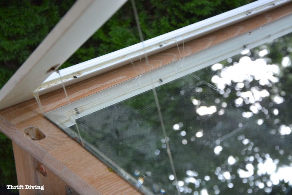 How to Frame Fabric for Wall Art With a Picture Frame