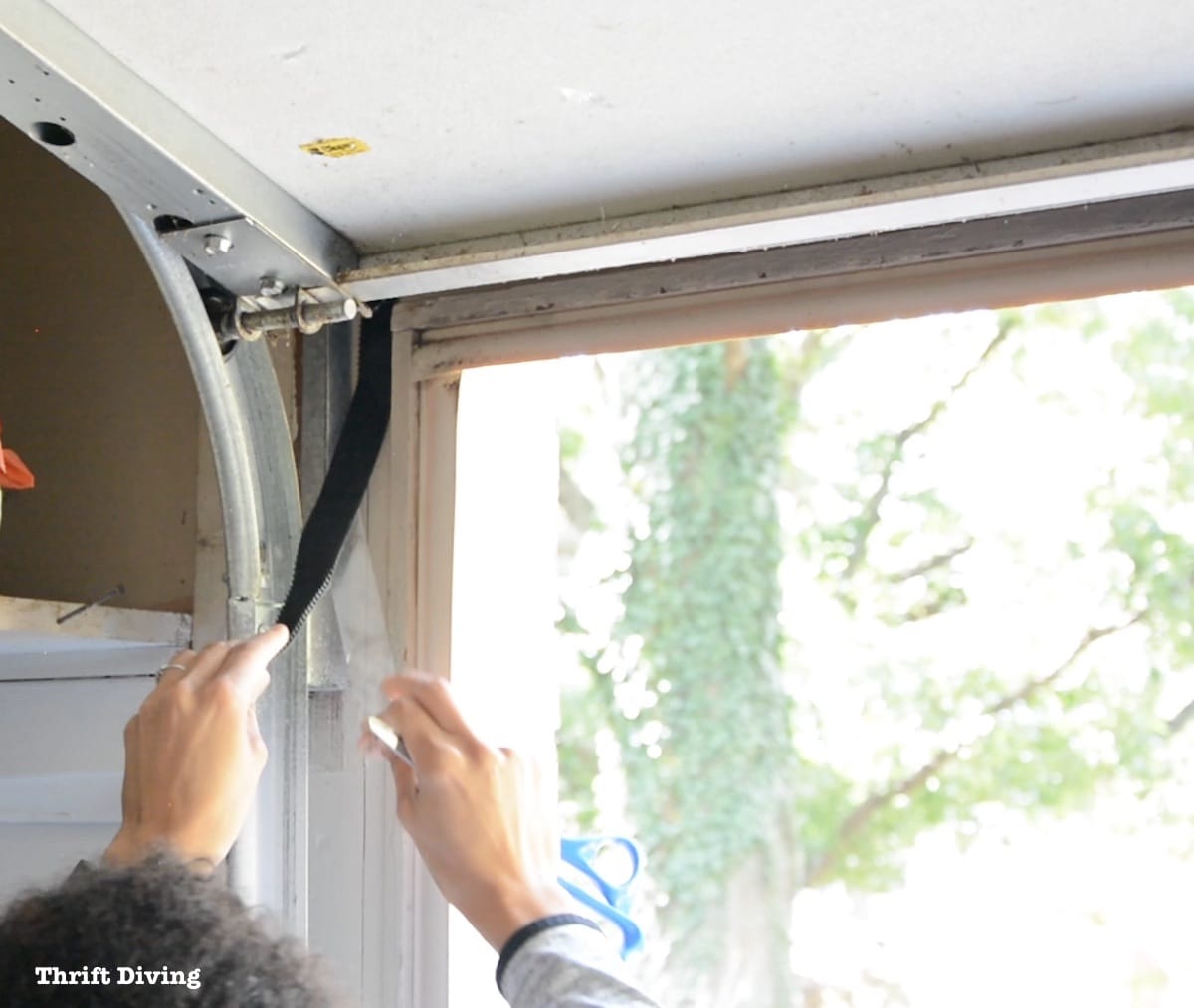 How to Make Your Own Garage Door Screen With a Zipper