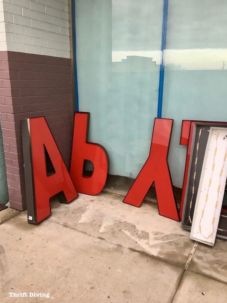 I Found the Coolest Vintage Building Sign Letters....for Free!