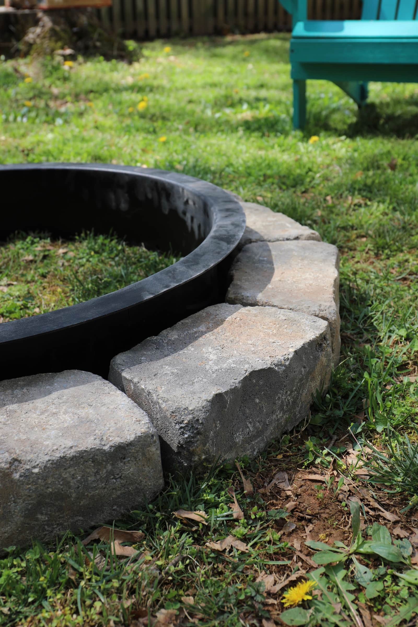 How to Build a Fire Pit in Your Backyard: I Used a Fire ...