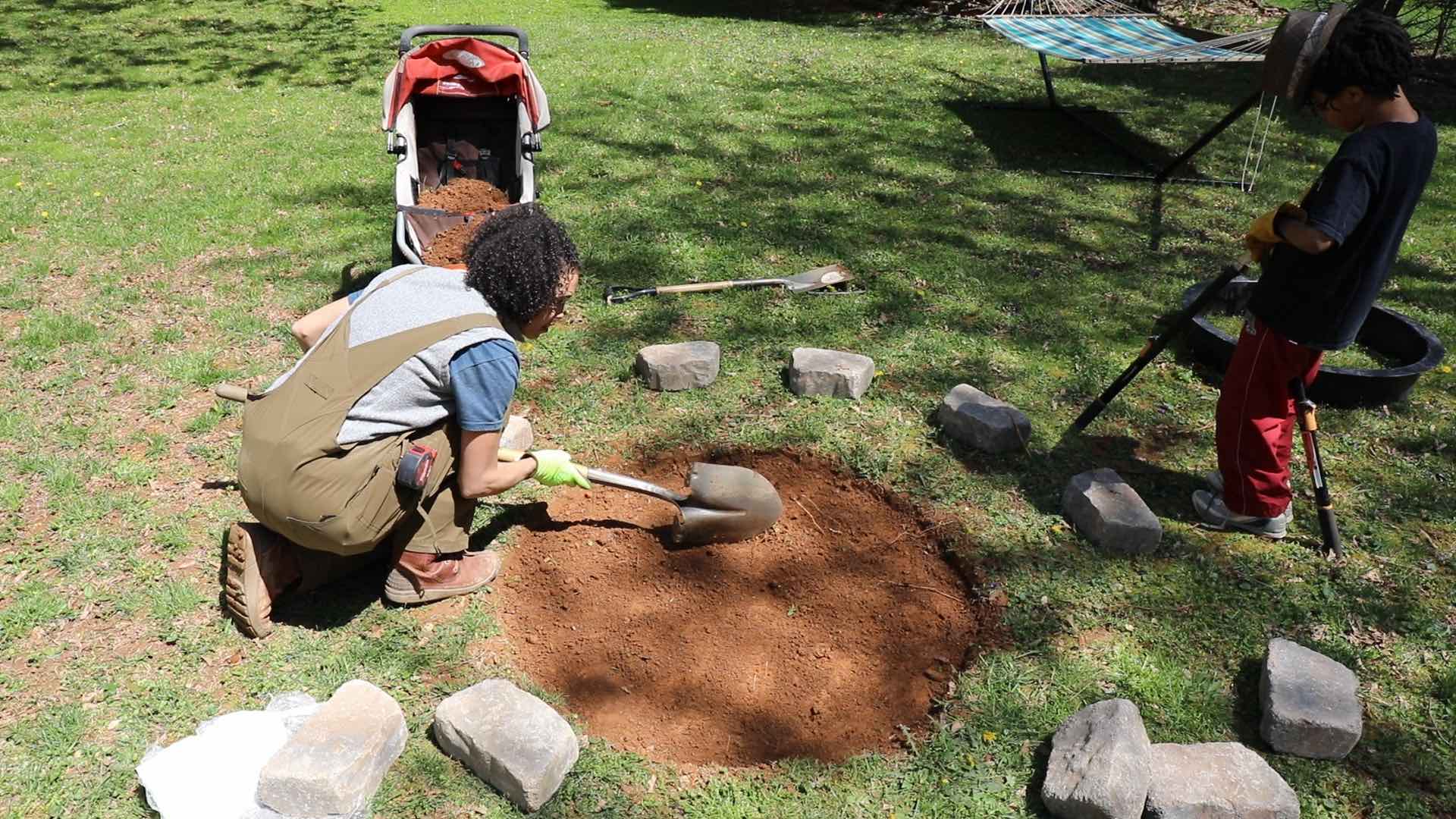 Diy Fire Pit With Gravel Stones, Digging A Fire Pit