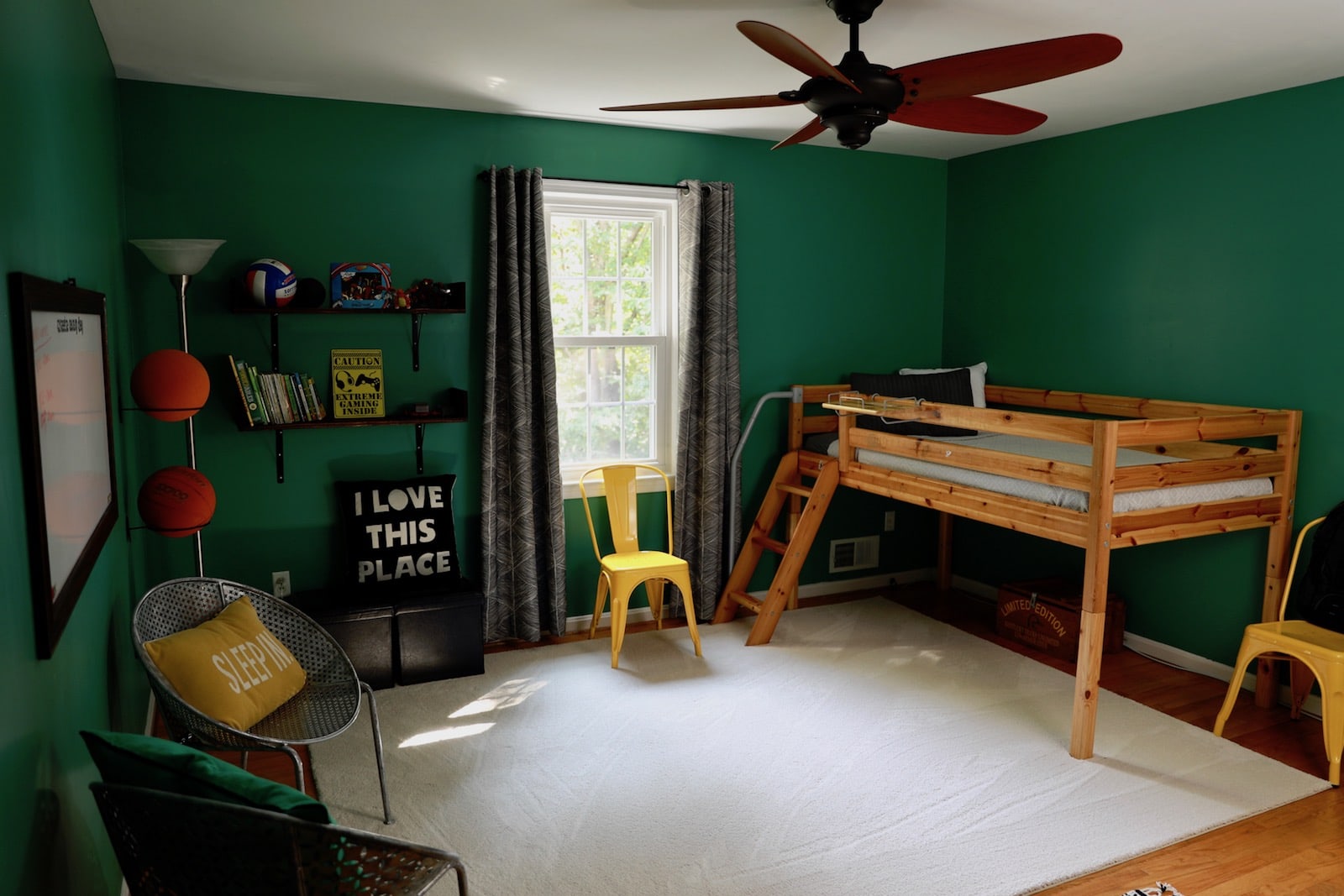Kids green bedroom makeover - AFTER - Sherwin Williams Alexandrite Bedroom - Thrift Diving