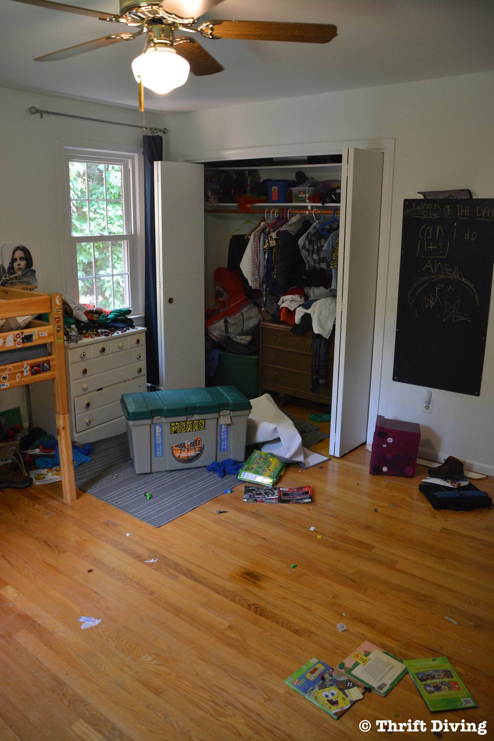 Kids bedroom makeover - BEFORE - Messy Room - Thrift Diving