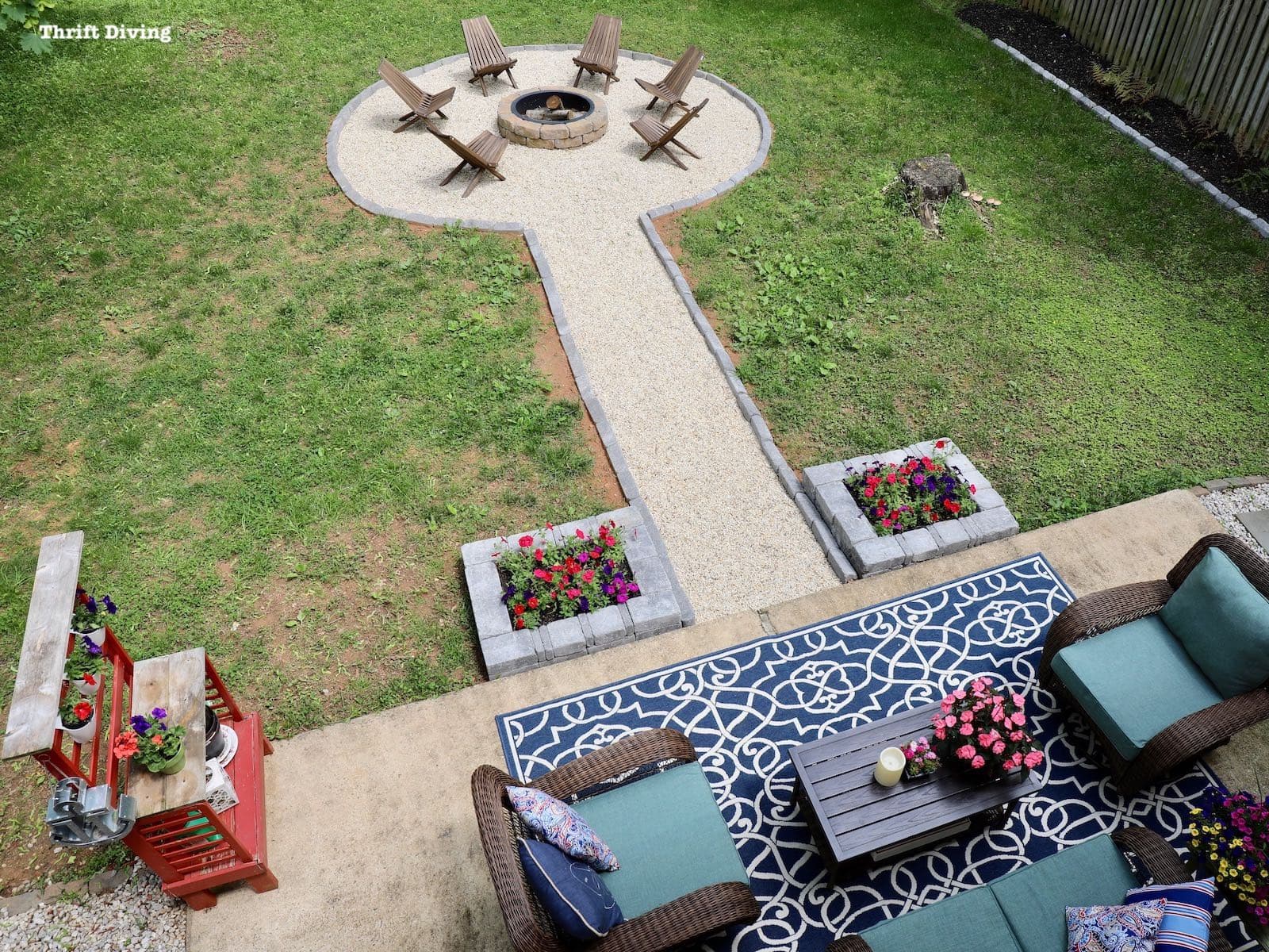 How to Build a DIY Fire Pit With Gravel, Stones, and Walkway