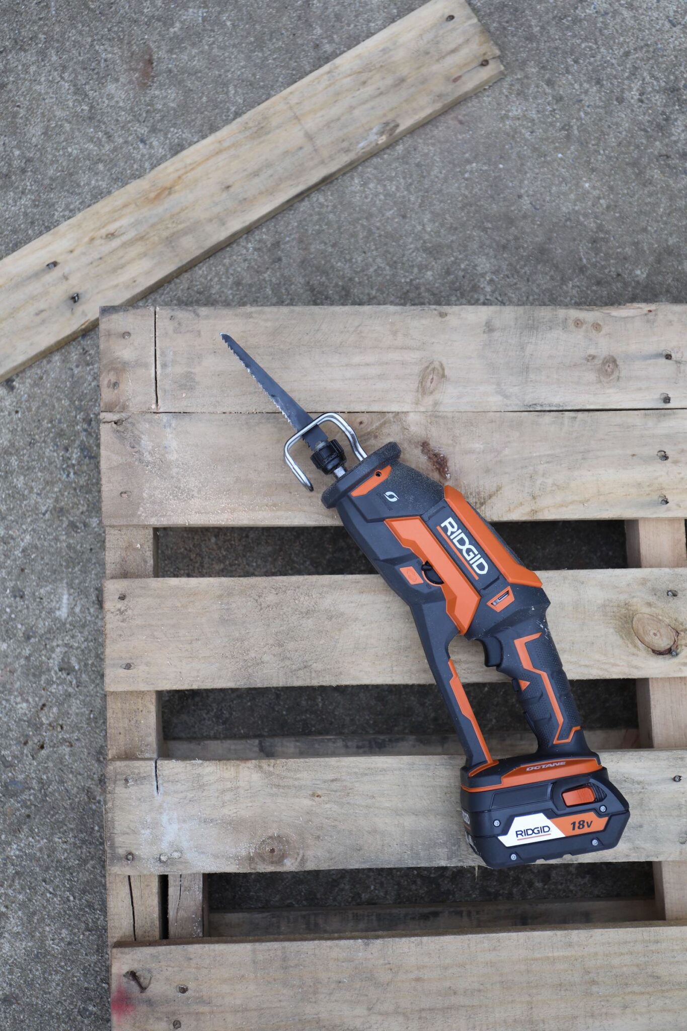 5 Reasons You Need a Reciprocating Saw in Your DIY Toolbox