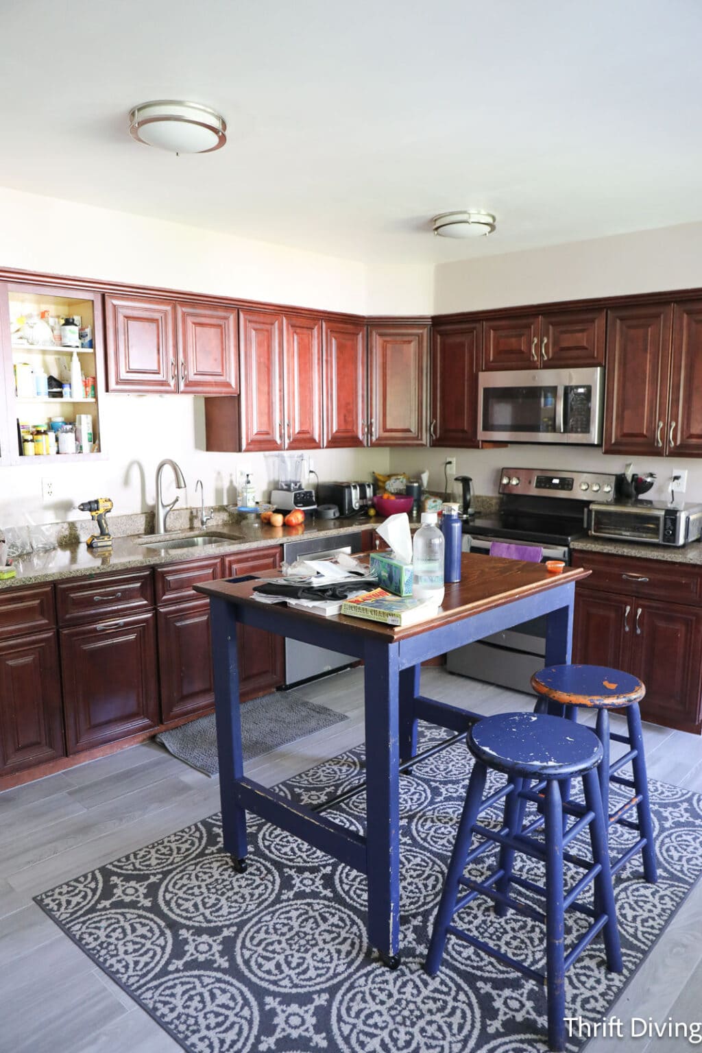 How to Paint Kitchen Cabinets White: Before and After!