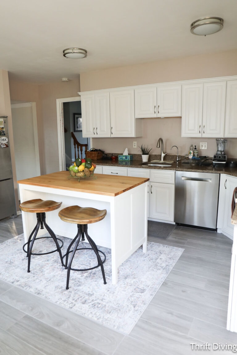 How to Paint Kitchen Cabinets White: Before and After!